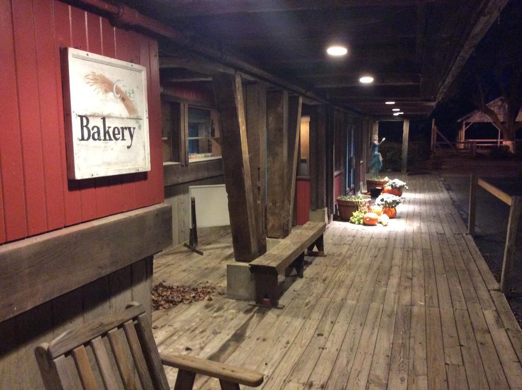 Countryside Inn Nappanee エクステリア 写真