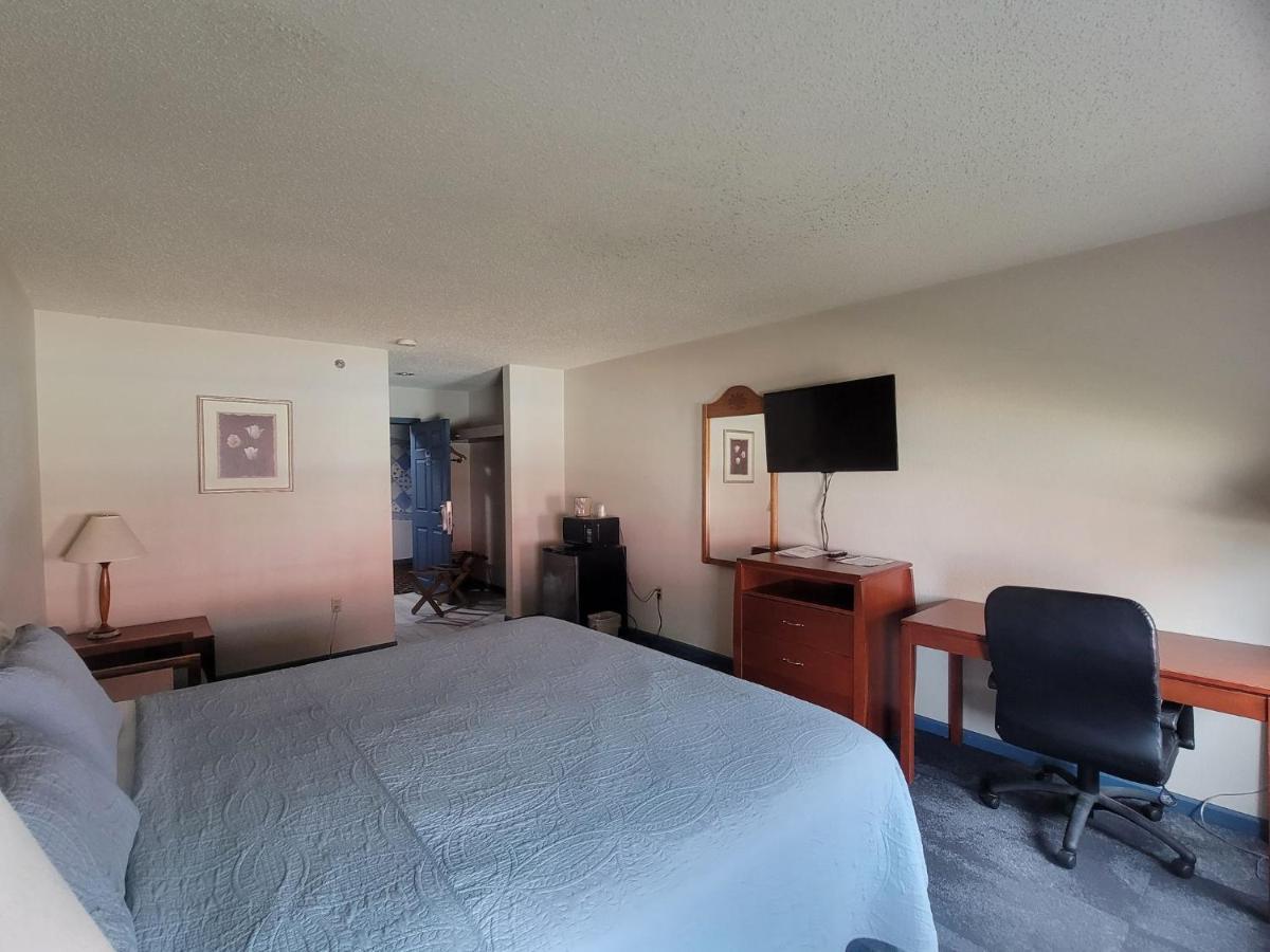 Countryside Inn Nappanee エクステリア 写真
